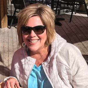 Meet your Posher, Leigh